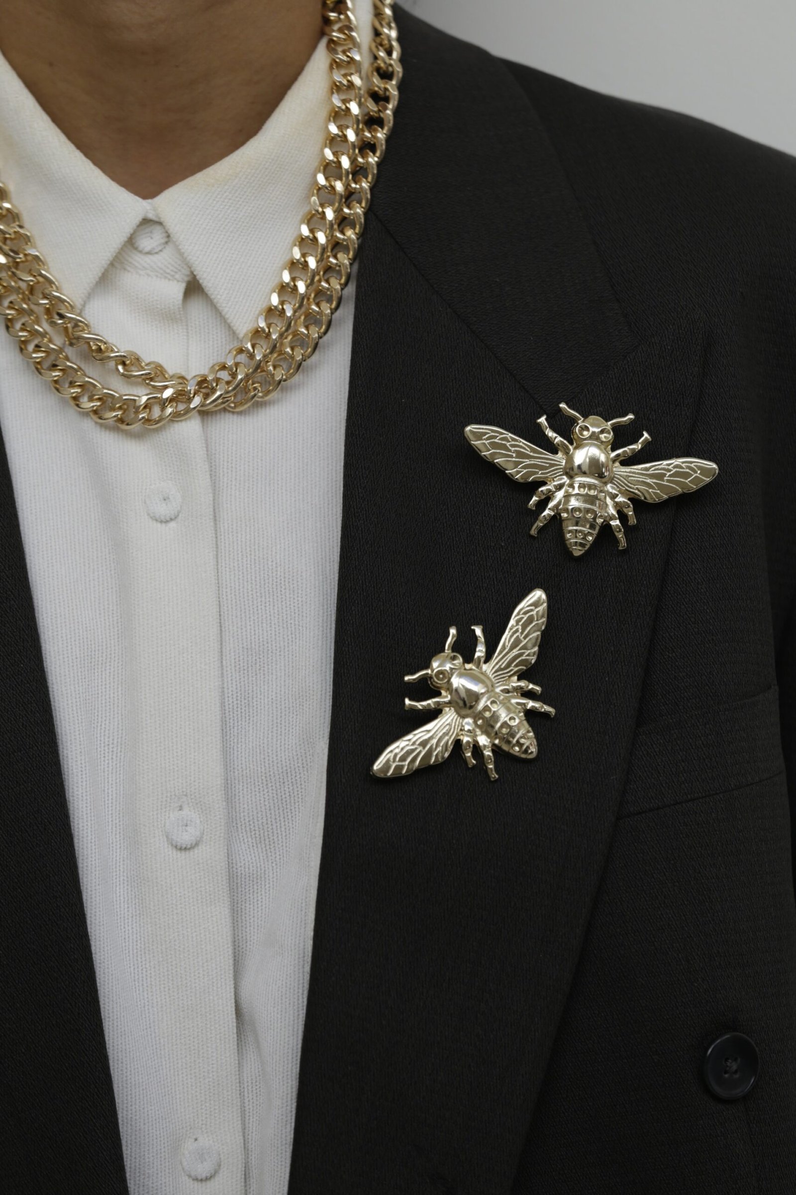 Two Bees 006 + Big Chain - Image 5